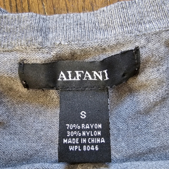 Alfani Gray Petal Loop ¾ Sleeve Tunic Sweater Top Size Women's Small - Picture 9 of 9